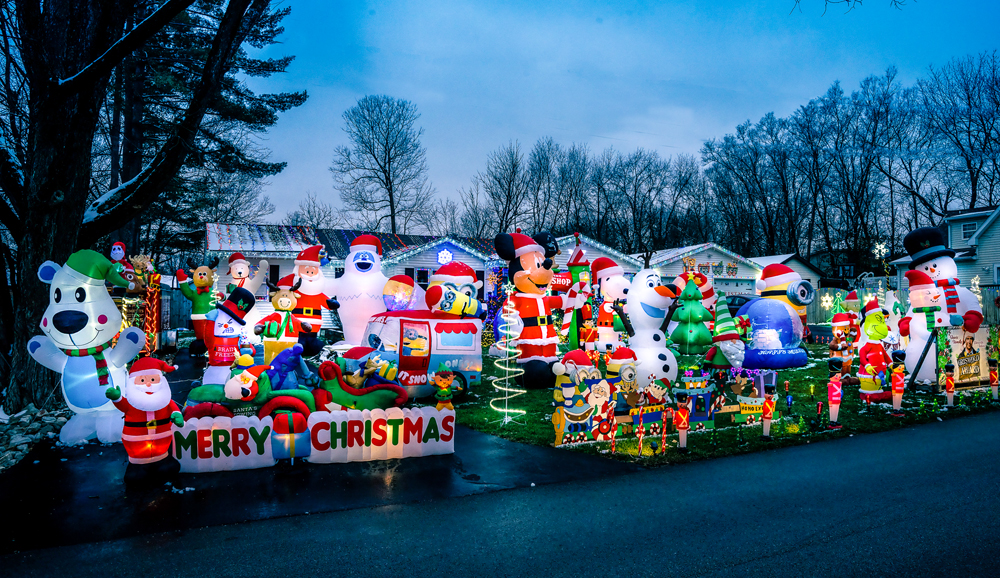 CONTEST: Bloomington’s Best Holiday Lights Displays 2021 (PHOTO GALLERY)