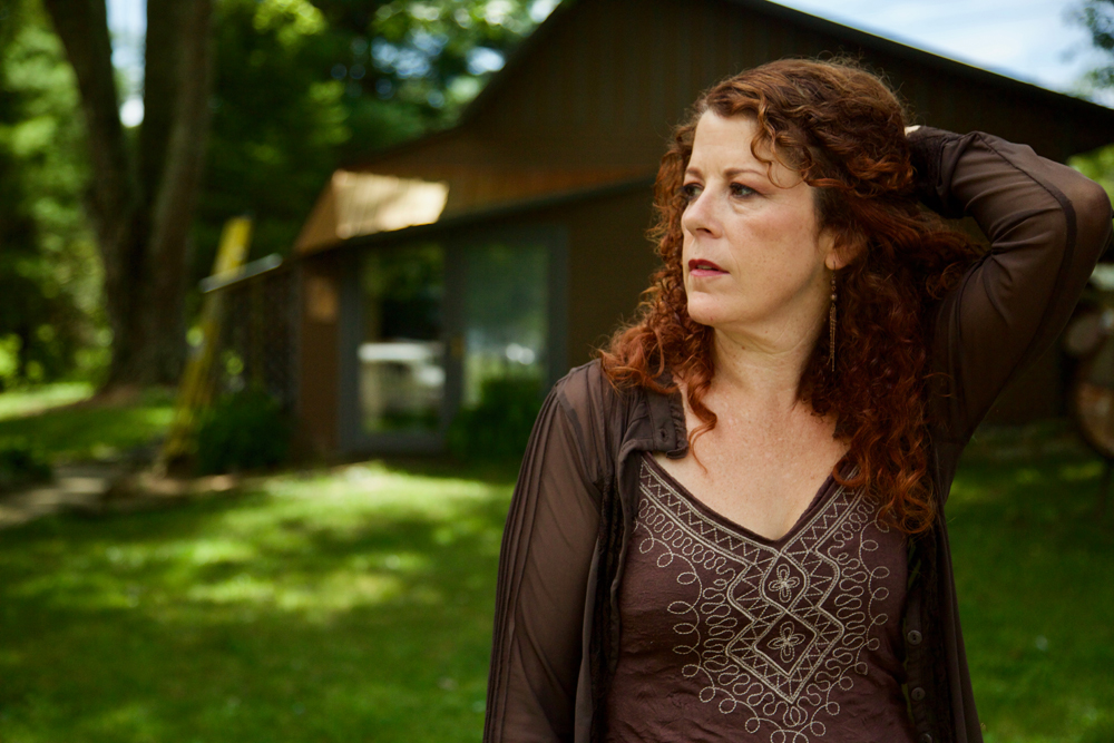 Krista Detor’s Annual Holiday Show at FAR Center Dec. 13