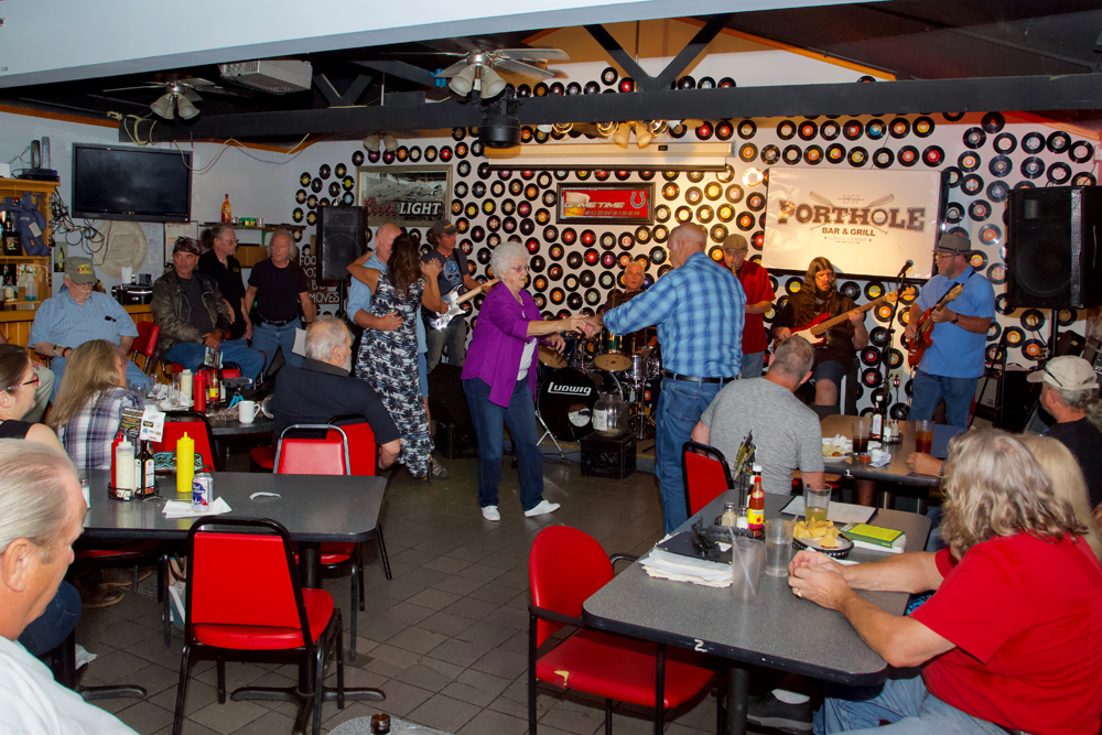 The Blues Jam Is Back at Port Hole & Bear’s Place