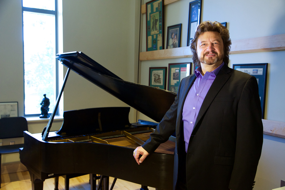 Opera Star Peter Volpe Returns to Teach At ‘Best Music School in the World’—IU