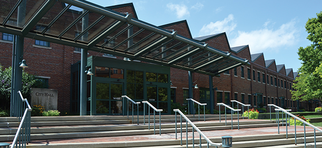 Landmark Showers Building Marks 20 Years Since Revival